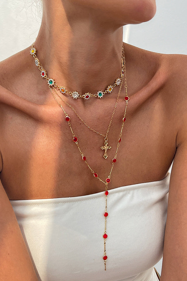 Colar elegante de várias camadas com corrente cruzada e diamantes