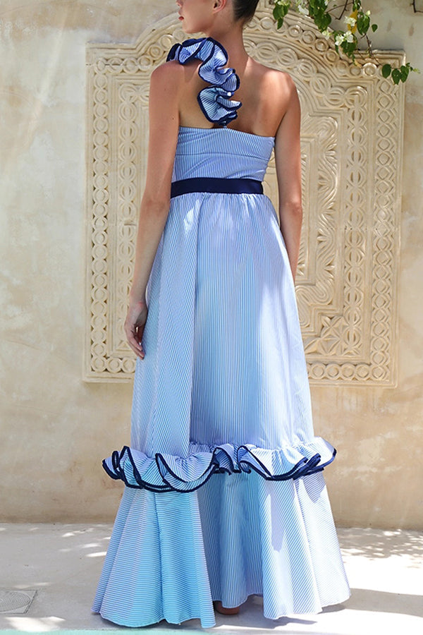 Fato de banho de uma só peça com estampado às riscas, um ombro só e detalhes florais 3D.