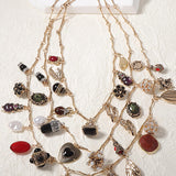 Colar vintage com pendente de várias camadas e formato irregular