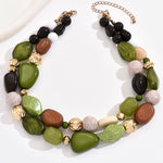 Colar de resina estilo floresta boémia