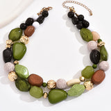 Colar de resina estilo floresta boémia