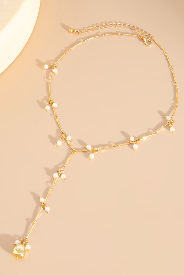 Colar francês elegante com pérolas