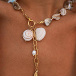 Colar elegante com pendente estrela-do-mar em pérolas