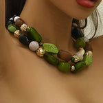 Colar de resina estilo floresta boémia