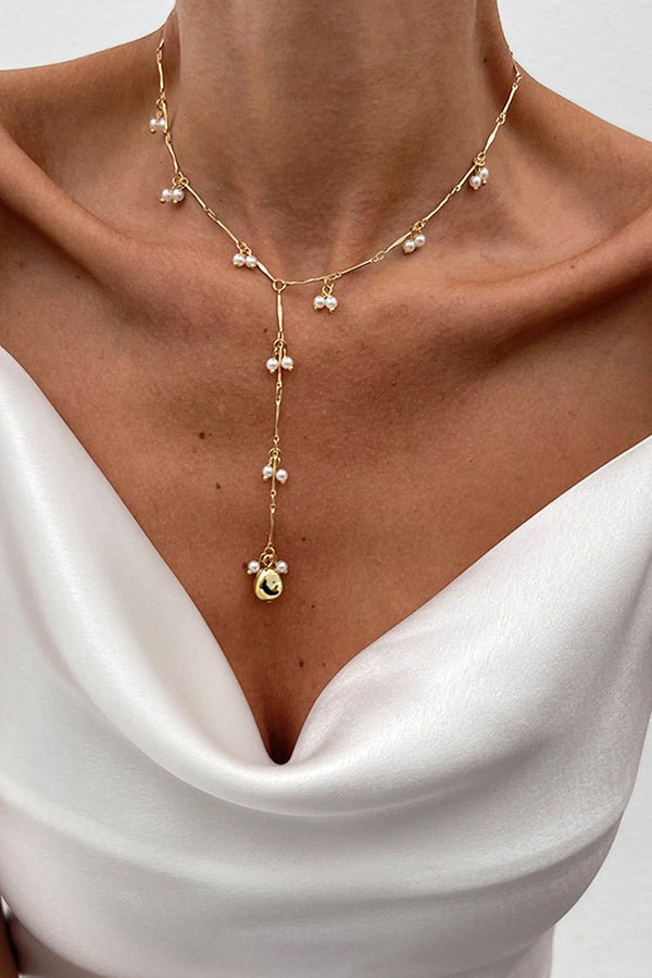 Colar francês elegante com pérolas