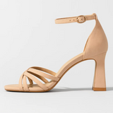 Vera Noir | Curve Sandalen hakken