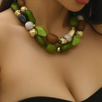 Colar de resina estilo floresta boémia