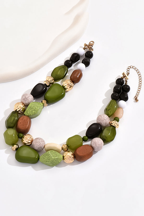 Colar de resina estilo floresta boémia