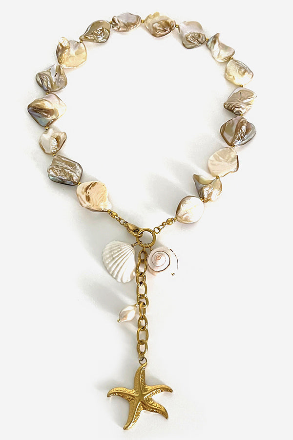 Colar elegante com pendente estrela-do-mar em pérolas